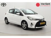 Toyota Yaris - 1.0 VVT-i Comfort | Trekhaak | Airco | Elektrische ramen voo