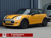 MINI Cooper - Mini 1.5 Chili Automaat | HUD | Pano | LED