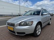 Volvo V50 - 2.4 /Automaat/Airco/17 Inch L.M/Frisse APK
