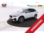 BMW X1 - sDrive18d High Executive - Automaat, Panorama dak, Navigatie