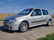 Renault Clio - 2.0-16V RS