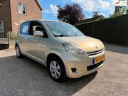 Daihatsu Sirion - 2 1.0-12V *NIEUWE APK