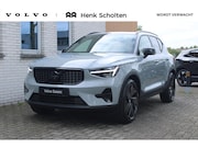Volvo XC40 - B4 Plus Black Edition | Panoramadak | Trekhaak | Verwarmbare