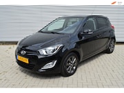 Hyundai i20 - 1.2i i-Vision 5 Deurs | Airco | Cruise | Stoelverwarming | P