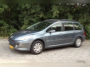 Peugeot 307 - 1.6-16V Oxygo Nog een prima auto