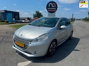 Peugeot 208 - 2013 * 1.6 e-HDi Allure * AUTOMAAT * APK * TOP CAR