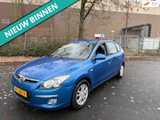 Hyundai i30 - 1.6i Dynamic