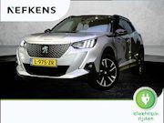 Peugeot e-2008 - EV GT Pack 50 kWh | ACCU 91% | Keyless Entry | Stoelverwarmi