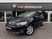 Volkswagen Touran - 1.5 TSI Comfortline Business 7p - Alcantara Massage Navi Cru