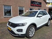 Volkswagen T-Roc - 1.5 TSI Sport. volledig leder, dealer onderhouden, stoelverw
