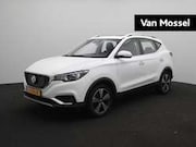 MG ZS - EV Luxury 45 kWh | Panoramadak | Leder | Trekhaak