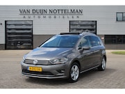 Volkswagen Golf Sportsvan - 1.6 TDI Highline / Panoramadak / Automaat / Navigatie / N.A.