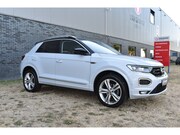 Volkswagen T-Roc - 1.5 TSI Sport Business R Carplay Automaat R-line Zwart dak