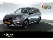 Mitsubishi Outlander - 2.0 PHEV instyle+ | SCHUIF/KANTELDAK |