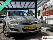 Opel Astra - 1.8 Executive