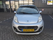 Peugeot 107 - 1.0 Black & Silver 2013 FACELIFT Airco 5-Deurs NAP! APK