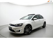 Volkswagen Golf - 1.4 TSI GTE PANO LEER SFEER CAM ACC STOELV