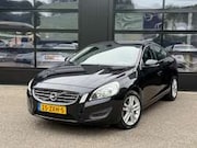 Volvo S60 - 1.6 T3 Momentum Clima Navi Aut.