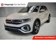 Volkswagen T-Roc - 1.5-150pk R-Line Edition DSG-AUTOMAAT ! Gun u het comfort en