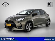 Toyota Yaris - 1.5 Hybrid 115 First Edition + | Stoel en stuurverwarming |