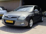 Hyundai i30 - 1.6i Dynamic AUTOMAAT|AIRCO|5DRS|APK|BOEKJES
