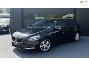 Volvo V40 - 2.0 T2 R-Design +NW APK|Airco|PDC Achter