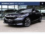 BMW i5 - eDrive40 M Sport / Panoramadak / Trekhaak / Adapti