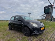 Renault Twingo - 1.2 Black edition ** Boekjes* Airco
