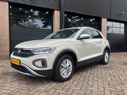 Volkswagen T-Roc - 1.0 TSI Life Camera, PDC, Trekhaak, Navi, Led, Carplay