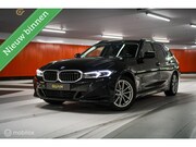 BMW 3-serie - Touring 318i | WIDESCREEN | Adapt LED | Driv Ass |