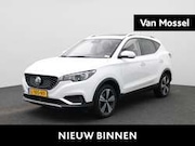MG ZS - MG EV Luxury 45 kWh | Automaat | Panoramadak | Led