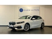 BMW 1-serie - 118i Luxury Line 140pk Automaat / Pano / Navi / LED / Vollee