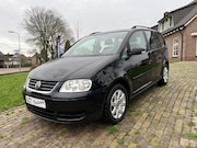 Volkswagen Touran - 1.6 Optive Airco/Cruise/Parkeersensor achter