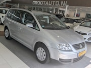 Volkswagen Touran - 1.6-16V FSI Trendline Trekhaak, Cruise Control, Stuurbekrach