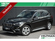 BMW X1 - sDrive20i PANORAMADAK TREKHAAK LEDER CAMERA CRUISE HAD UP