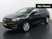 Opel Grandland - 1.2 Turbo Business Elegance | Navigatie | Parkeer camera