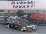 Volkswagen Passat - 2.0 TDI Highline - Automaat - Cruise - Trekhaak - Navi