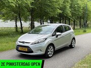 Ford Fiesta - 1.4 Ghia*AUTOMAAT*DISTRIBUTIE VERV.*AIRCO