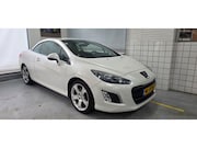 Peugeot 308 - CC 1.6 THP Roland Garros
