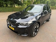 BMW iX3 - High Executive SOH 96% M-Pakket/Trekhaak/Pano/Laser/Headup/H