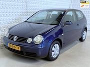 Volkswagen Polo - 1.4-16V AUTOMAAT + Nieuwe distributie 121.000km(2005)