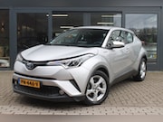 Toyota C-HR - 1.8 Hybrid Dynamic | Keyless | Trekhaak | Camera | Adaptive-