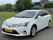 Toyota Avensis - 1.8 VVT-I Business / ECC/ Cruise/ Camera/ LM/ Stoelverwarmin