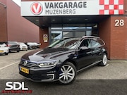 Volkswagen Passat - Variant 1.4 TSI GTE // VIRTUAL COCKPIT // HALF LEDER-ALCANTA
