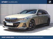 BMW 5-serie - 530e M Sport Automaat / Panoramadak / Trekhaak / Bowers & Wi