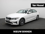 BMW 3-serie - 318i Executive | SCHUIFDAK | NAVIGATIE | PARKEERSENSOREN | C