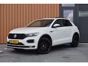 Volkswagen T-Roc - 1.5 TSI 150pk DSG R-line Black style Pano | Trekhaak | Beats