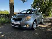 Toyota Yaris - Sol