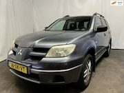 Mitsubishi Outlander - Sport 2.0 Invite+ - Rondom gebruikersschade, Auto
