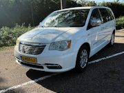 Chrysler Town and Country - & 3.6 V6 Limited
